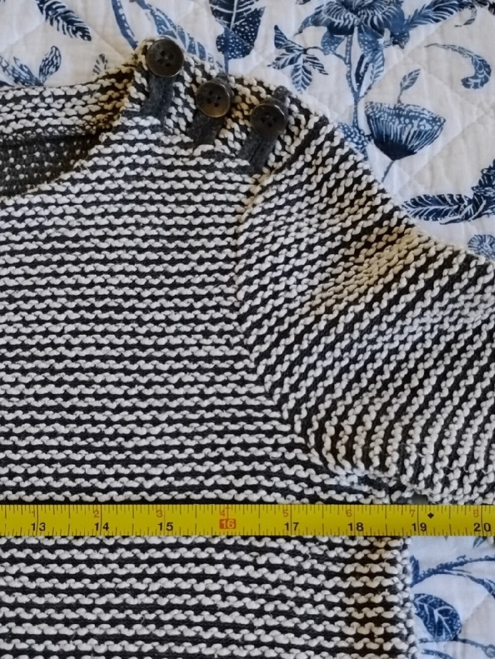 Roxy Size S Black & White Striped Knit Button-Shoulder Sweater - Picture 11 of 16